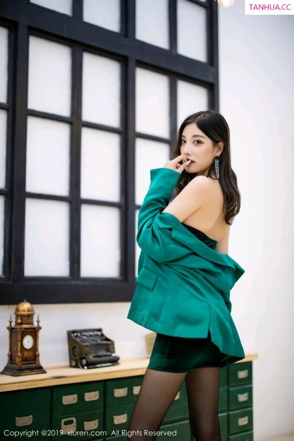杨晨晨 sugar小甜心CC [XIUREN]高清写真图 2019.10.15 杨晨晨sugar第13张图片